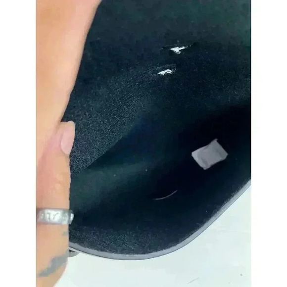 Beige Shoulder Bag Gold Round Handle Crossbody Purse - Handbag Gold Hardware - Picture 5 of 13